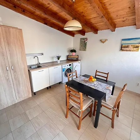 Apartment Levonda Vrbanj