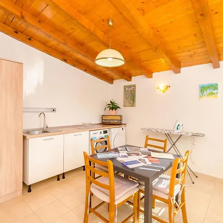 Levonda Apartment *